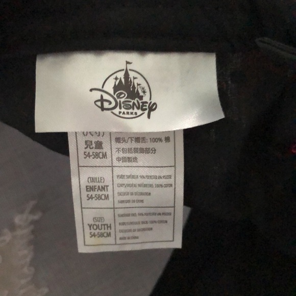 Disney Minnie Mouse Hat - Picture 5 of 5